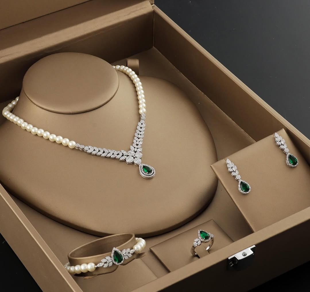 طقوم نسائية راقيه